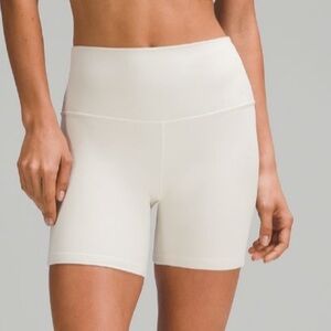 Lululemon align high rise short 6” inseam size 10 bone